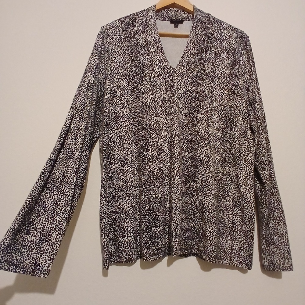 Talbots Womens XL Black White Animal Print V-Neck Long Sleeve Top Rayon Spandex